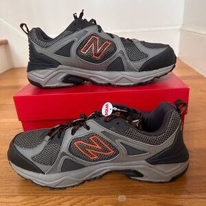 NWT New Balance Men's Black and Gray Trail Runners  Size 13 wide